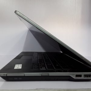 Alternative view of Dell latitude E6530